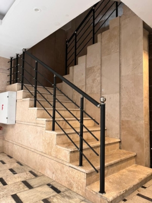 اجرای انواع نرده آهنی مشکی و طرح چوب